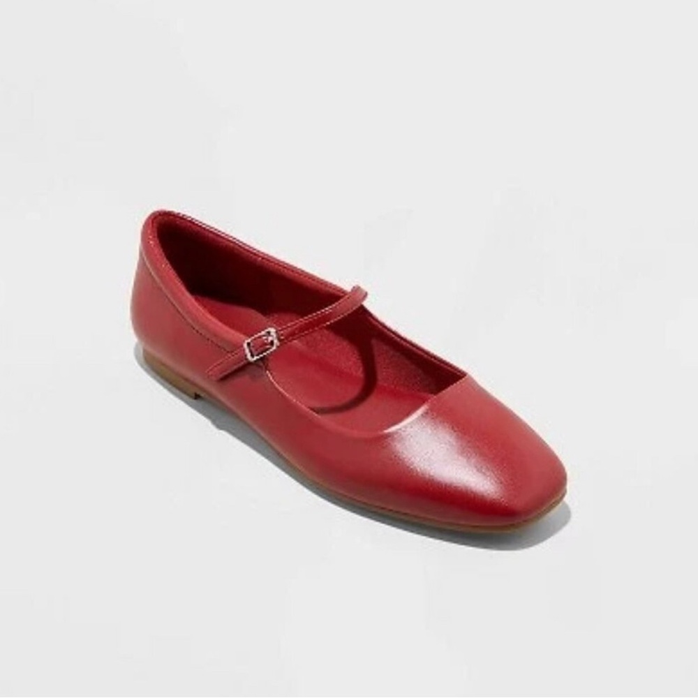 Wild Fable Women’s Elsa Flats with Memory Foam Insole
